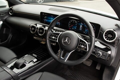 Mercedes-Benz A Class A 180 SPORT EXECUTIVE 4