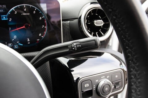 Mercedes-Benz A Class A 180 SPORT EXECUTIVE 18
