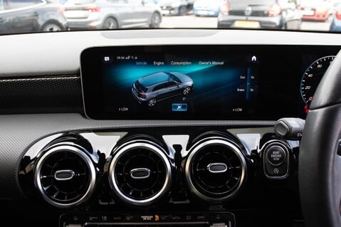 Mercedes-Benz A Class A 180 SPORT EXECUTIVE 27