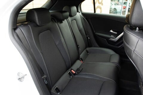 Mercedes-Benz A Class A 180 SPORT EXECUTIVE 35