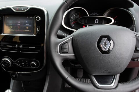 Renault Clio DYNAMIQUE S NAV TCE 19