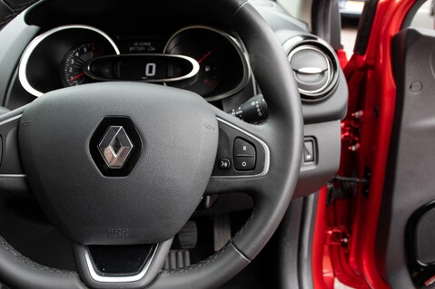 Renault Clio DYNAMIQUE S NAV TCE 20