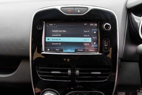 Renault Clio DYNAMIQUE S NAV TCE 23
