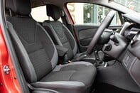 Renault Clio DYNAMIQUE S NAV TCE 29