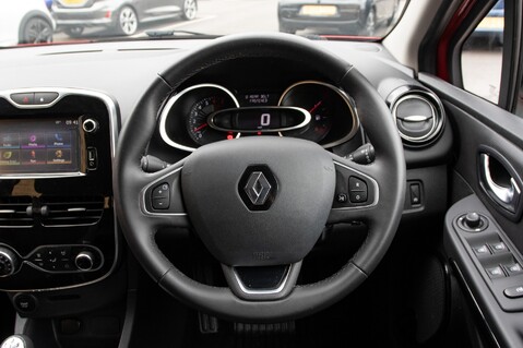 Renault Clio DYNAMIQUE S NAV TCE 21