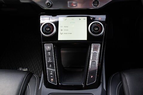 Jaguar I-Pace SE 32