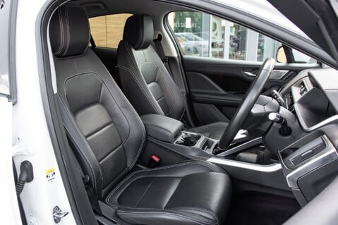 Jaguar I-Pace SE 29