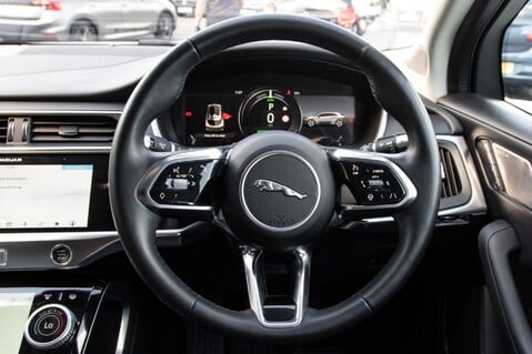 Jaguar I-Pace SE 21