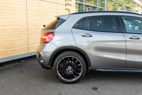Mercedes-Benz GLA Class GLA 200 AMG LINE EDITION 7