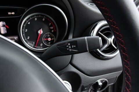 Mercedes-Benz GLA Class GLA 200 AMG LINE EDITION 18