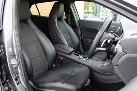 Mercedes-Benz GLA Class GLA 200 AMG LINE EDITION 29