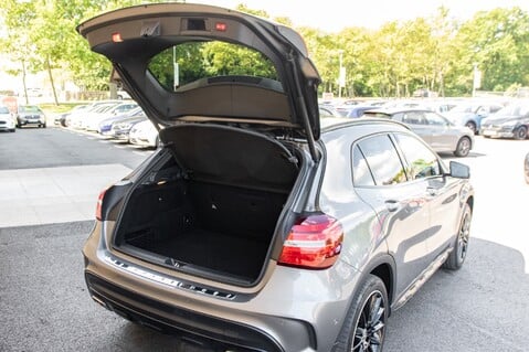 Mercedes-Benz GLA Class GLA 200 AMG LINE EDITION 34