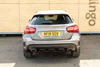 Mercedes-Benz GLA Class GLA 200 AMG LINE EDITION 6