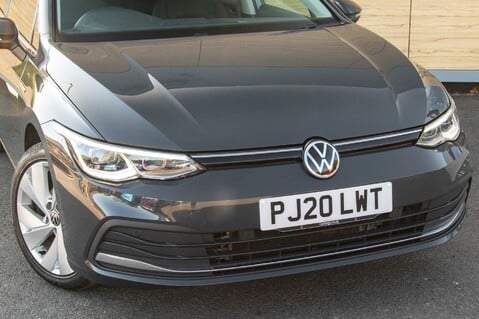 Volkswagen Golf STYLE TSI 10