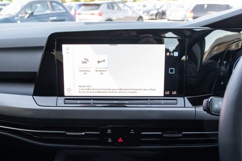 Volkswagen Golf STYLE TSI 23