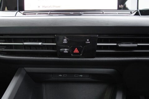 Volkswagen Golf STYLE TSI 32