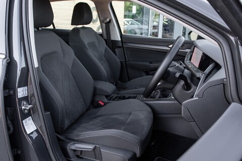Volkswagen Golf STYLE TSI 30