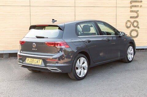 Volkswagen Golf STYLE TSI 2