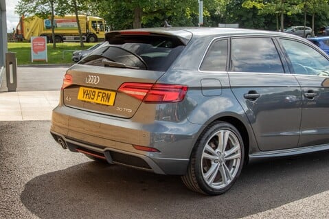 Audi A3 SPORTBACK TFSI S LINE 8