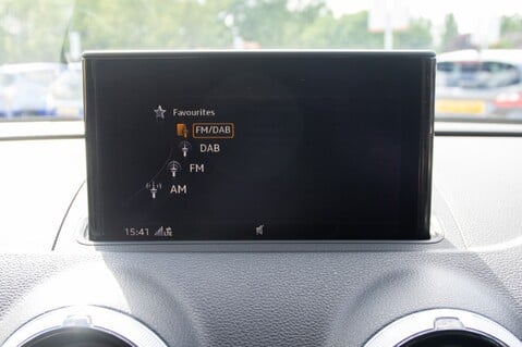 Audi A3 SPORTBACK TFSI S LINE 24