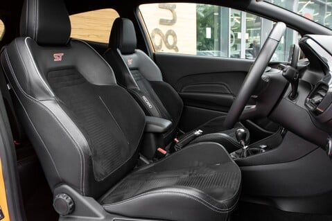 Ford Fiesta ST PERFORMANCE EDITION 32
