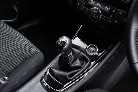 Nissan Pulsar ACENTA DIG-T 27