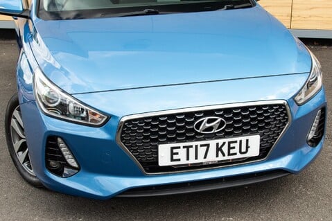 Hyundai i30 T-GDI SE NAV 10