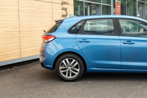 Hyundai i30 T-GDI SE NAV 7