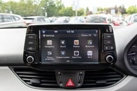 Hyundai i30 T-GDI SE NAV 30