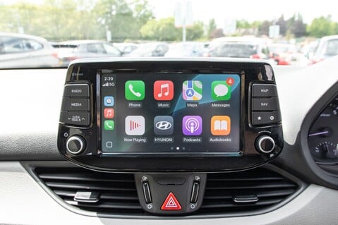 Hyundai i30 T-GDI SE NAV 33