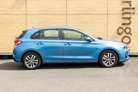 Hyundai i30 T-GDI SE NAV 12