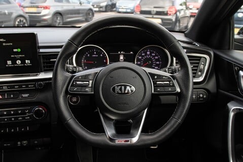 Kia Ceed CRDI GT-LINE 21