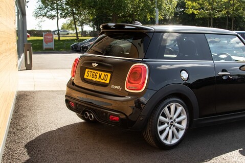 Mini Hatch COOPER S 8