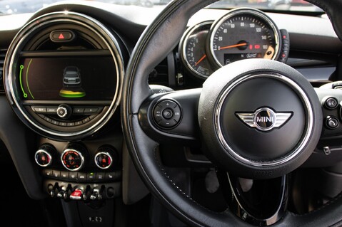 Mini Hatch COOPER S 19