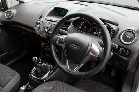 Ford Fiesta ZETEC 4