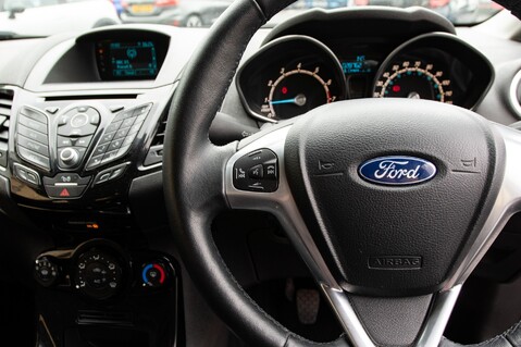 Ford Fiesta ZETEC 19