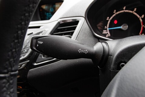 Ford Fiesta ZETEC 17