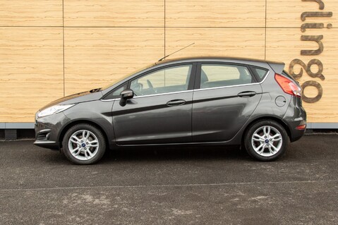 Ford Fiesta ZETEC 13