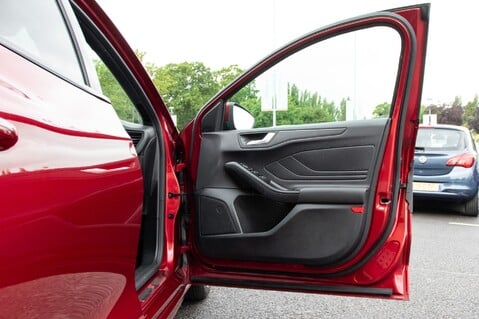 Ford Focus ST-LINE X TDCI 14