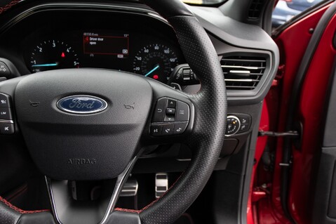 Ford Focus ST-LINE X TDCI 20