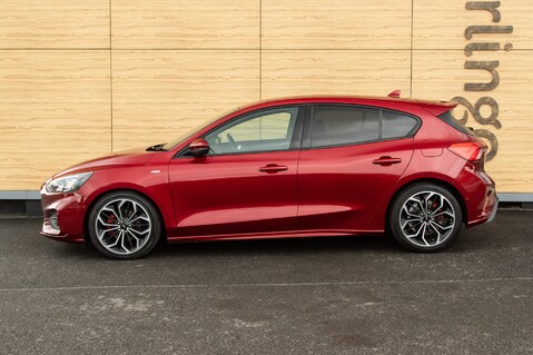 Ford Focus ST-LINE X TDCI 13
