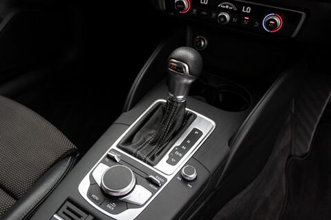 Audi A3 SPORTBACK TFSI S LINE 31