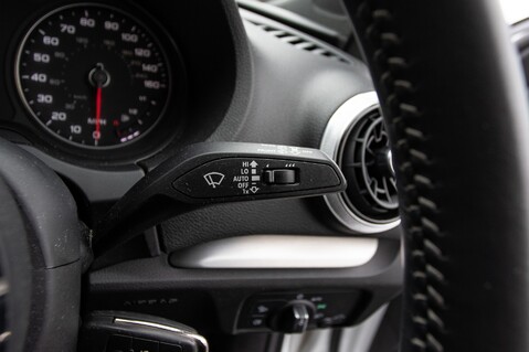 Audi A3 SPORTBACK TFSI S LINE 18