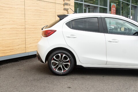 Mazda 2 SPORT BLACK 7