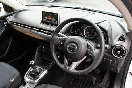 Mazda 2 SPORT BLACK