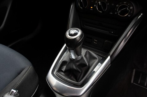Mazda 2 SPORT BLACK 29