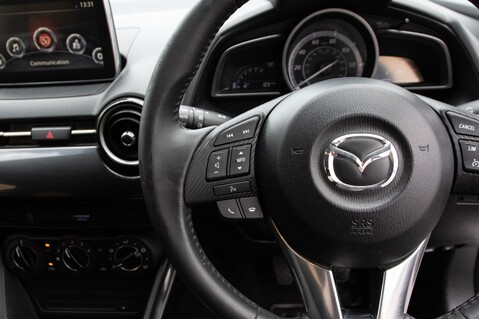 Mazda 2 SPORT BLACK 19