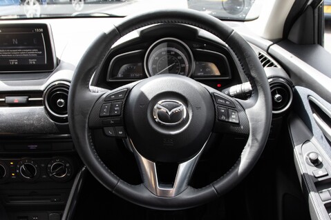 Mazda 2 SPORT BLACK 21