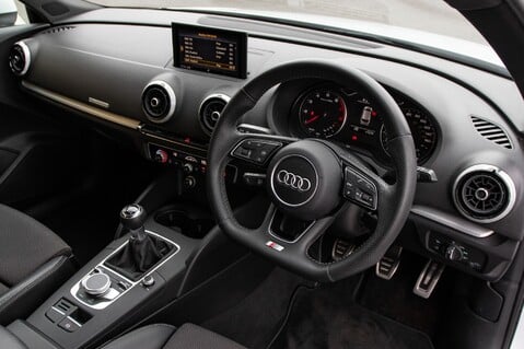 Audi A3 TFSI S LINE 4