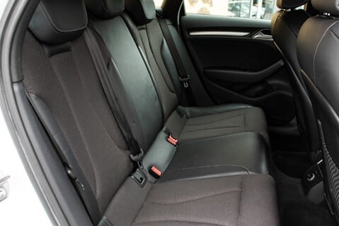 Audi A3 TFSI S LINE 32